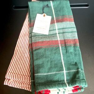 (NEW) Hearth & Hand Magnolia - set of kitchen towels